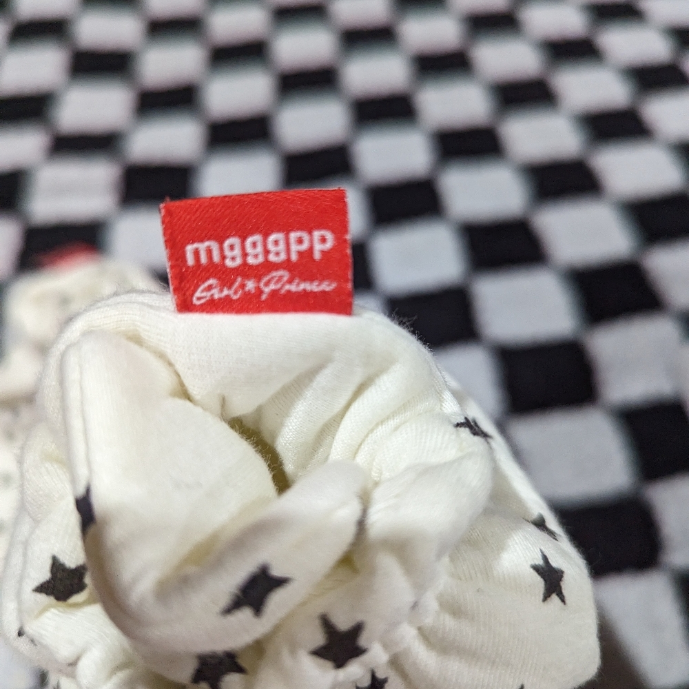 3-6M Infant Booties - Picture 2 of 5